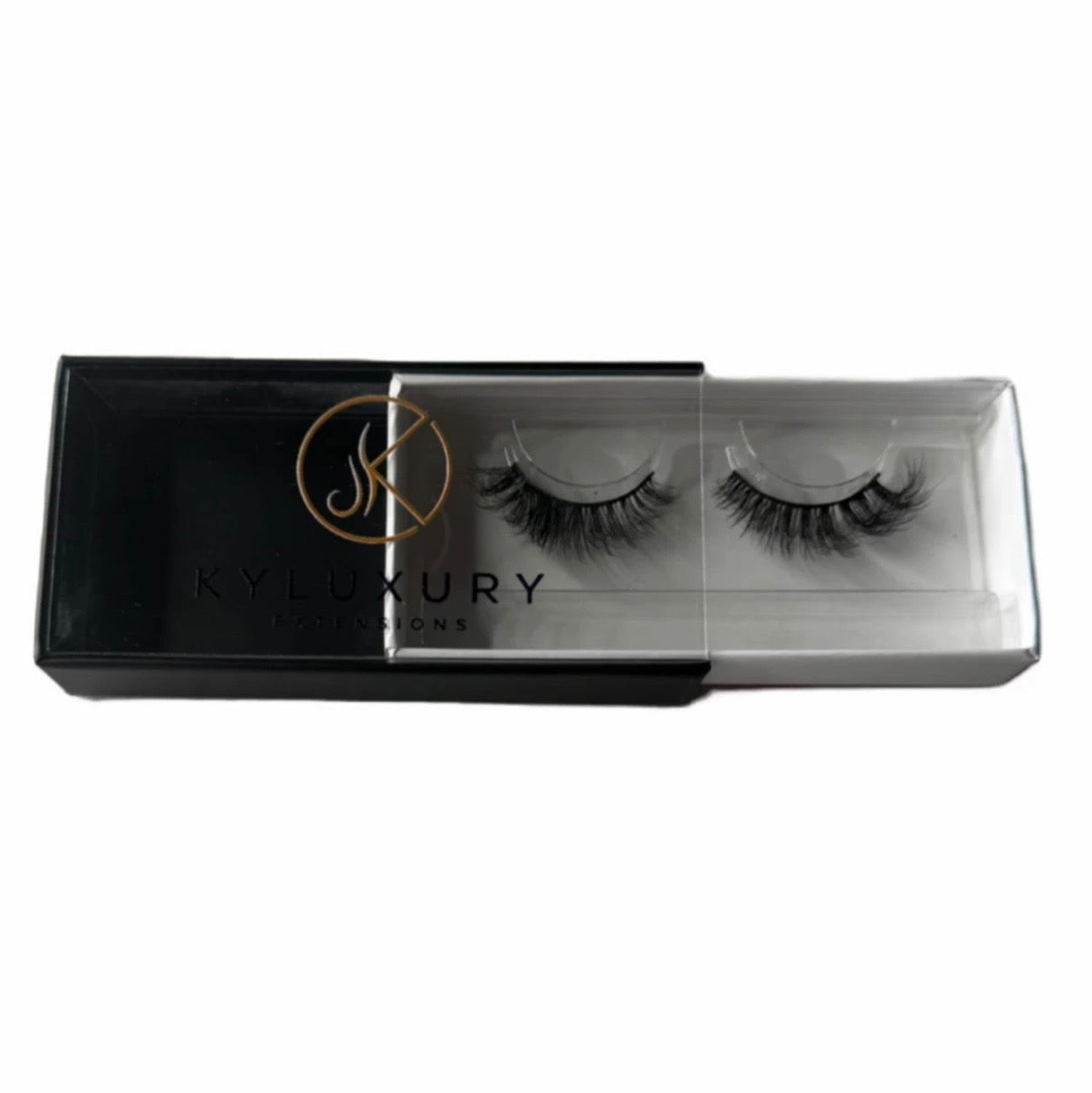 Diva – Bold, Fierce & Unapologetically Glam