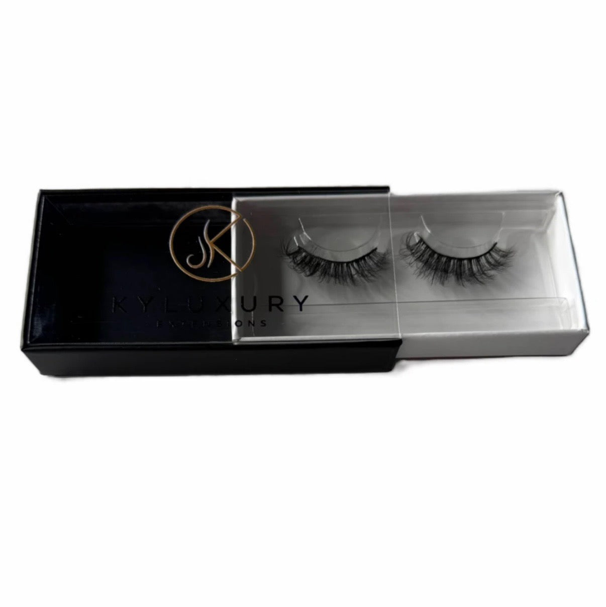 Sapphire  – Elegant, Wispy, & Flirty