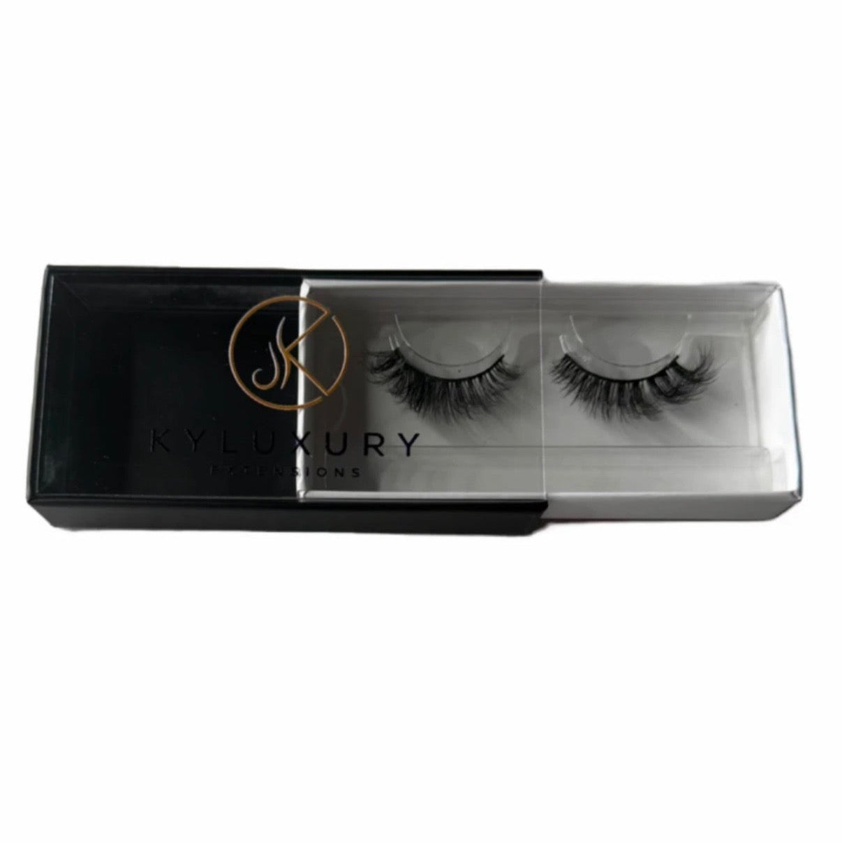 Dazzle – Light, Fluffy, and Effortlessly Glamorous